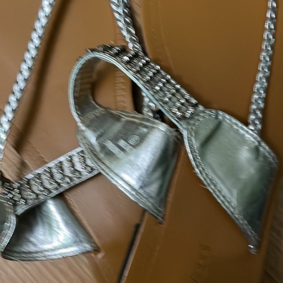 Sandals - Picture 3 of 5